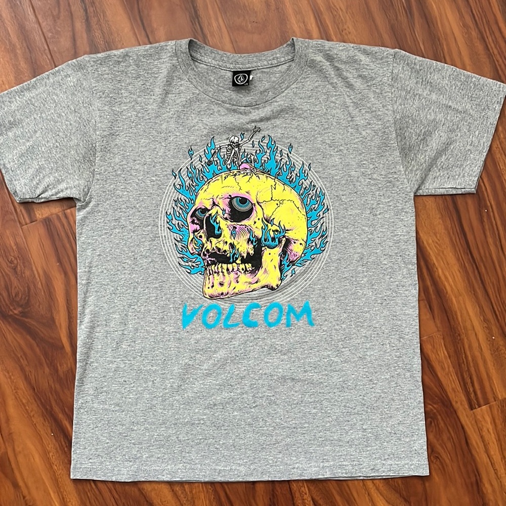 Volcom skater tee
